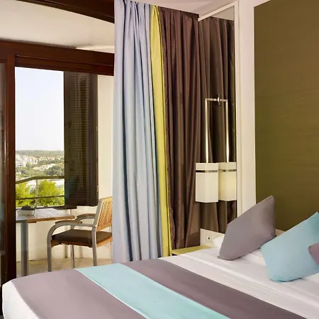 Ξενοδοχείο Park Plaza Histria 4*