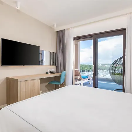 Park Plaza Histria Hotel 4*